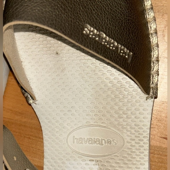 Havaianas Gold Flatform Espadrille Ankle Strap Rubber Foam Peep Toe Sandal Sz 9 - Picture 10 of 12